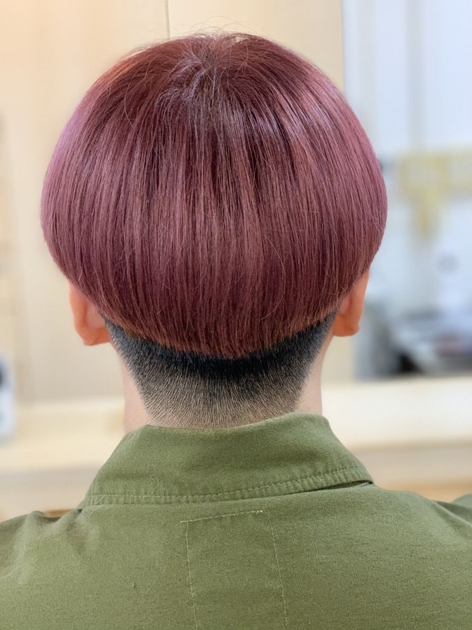 ヘアスタイル ピンクパープル刈り上げショートボブ Cygne Hair