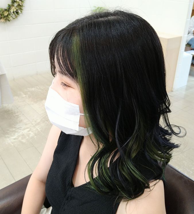 ヘアスタイル インナーカラー Cygne Hair Make Plume Spa 沖縄県 沖縄市 うるま市のヘアサロン 美容室の検索 予約はナチュラルビューティ