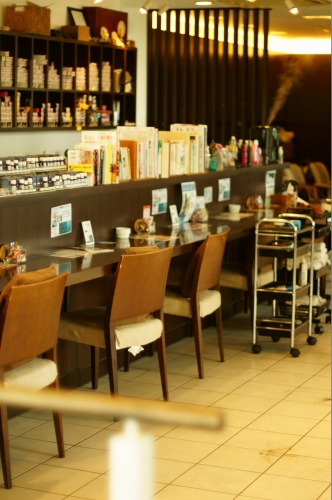 Hair And Headspa Coucou 沖縄県 那覇のヘアサロン 美容室の検索 予約はナチュラルビューティ